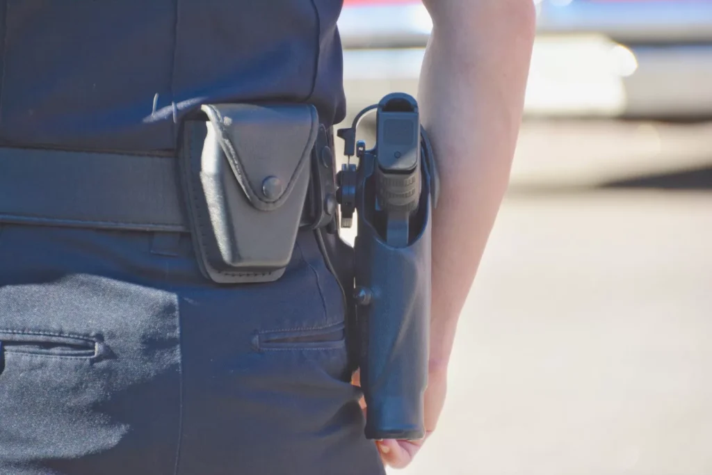¿Cómo empezar a estudiar oposiciones de Policía Nacional?